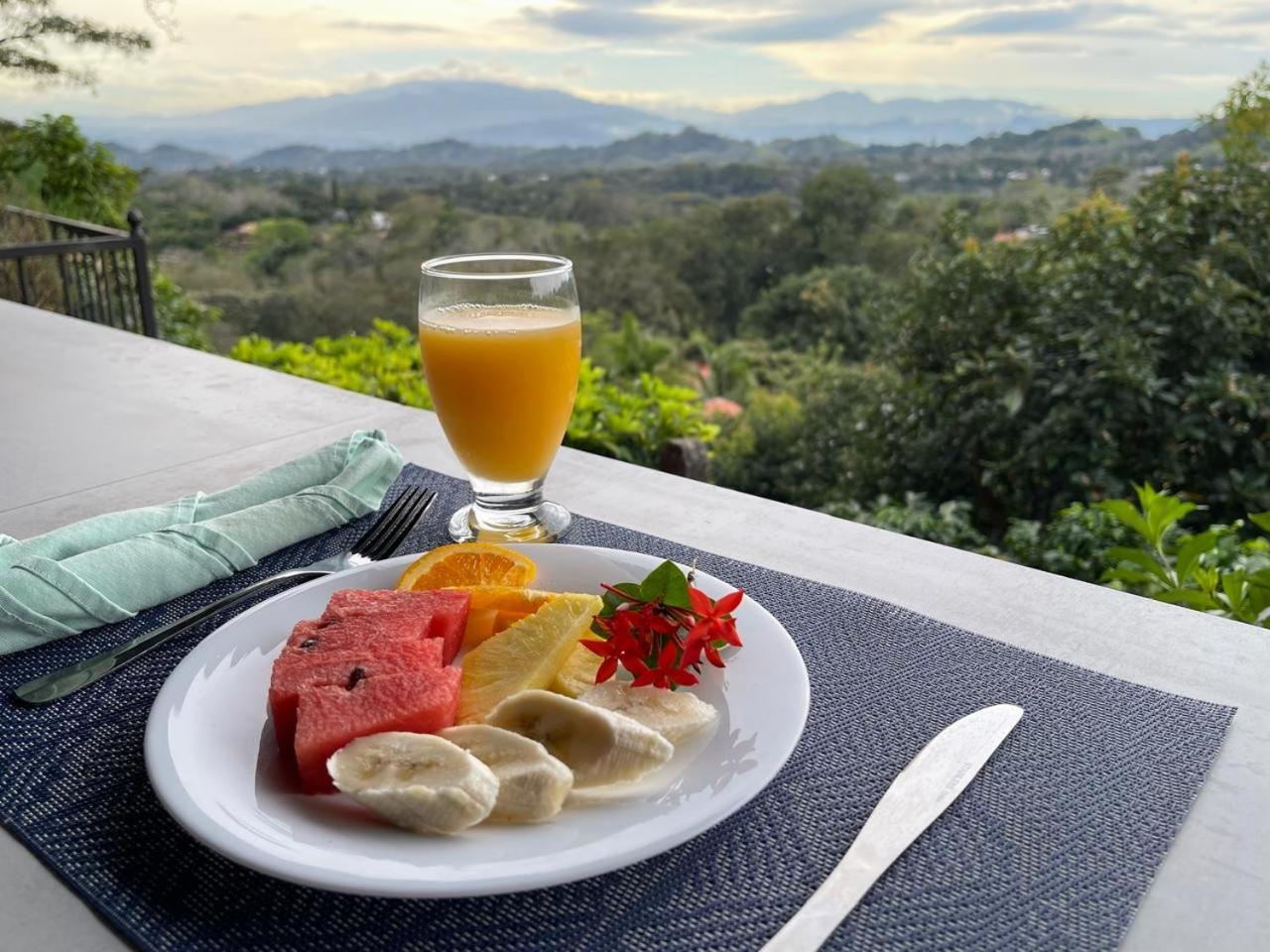 Hotel Villas De La Colina Atenas Dış mekan fotoğraf